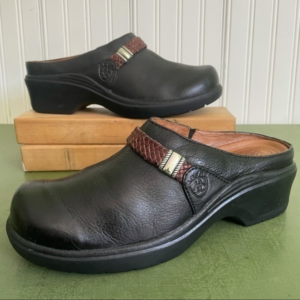 Ariat #93270 Western Style Clogs w Braided Trim